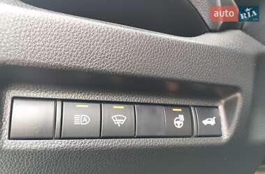 Внедорожник / Кроссовер Toyota RAV4 2021 в 