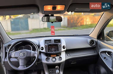 Внедорожник / Кроссовер Toyota RAV4 2008 в 