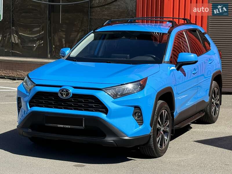 Позашляховик / Кросовер Toyota RAV4 2019 в Одесі