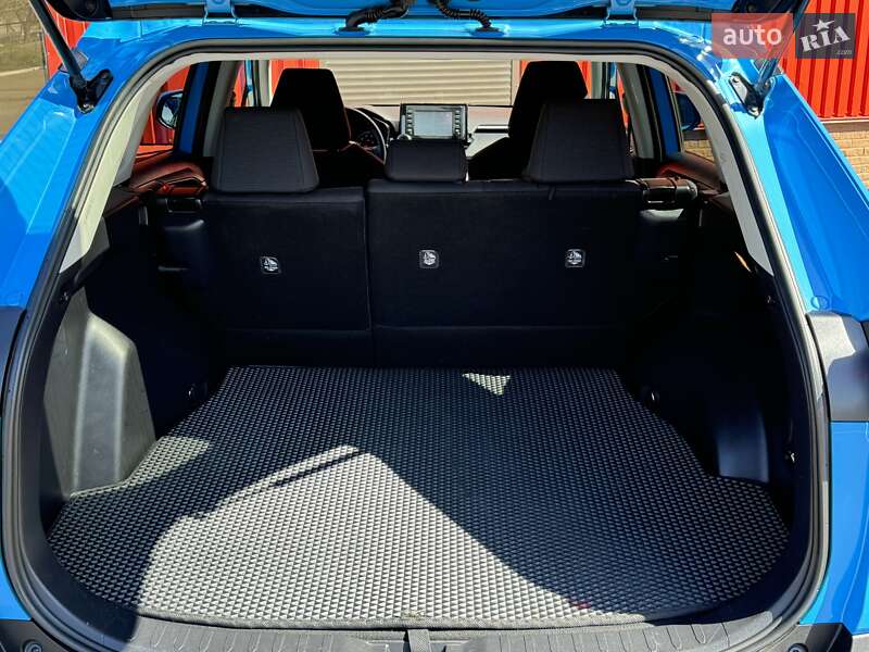 Позашляховик / Кросовер Toyota RAV4 2019 в Одесі
