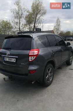 Внедорожник / Кроссовер Toyota RAV4 2012 в 
