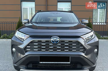 Внедорожник / Кроссовер Toyota RAV4 2019 в 
