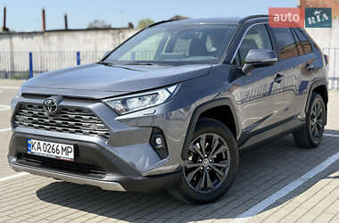 Позашляховик / Кросовер Toyota RAV4 2023 в Тернополі