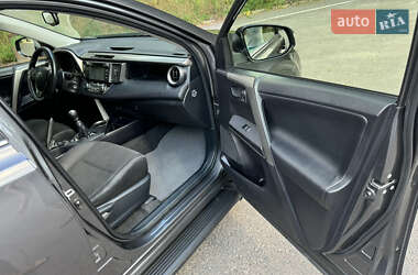 Внедорожник / Кроссовер Toyota RAV4 2013 в 