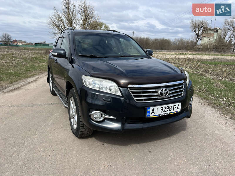 Toyota RAV4 2011