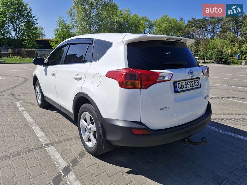 Позашляховик / Кросовер Toyota RAV4 2014 в Чернігові