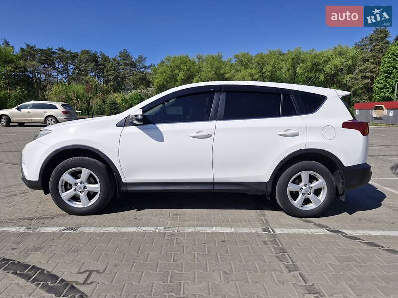 Позашляховик / Кросовер Toyota RAV4 2014 в Чернігові