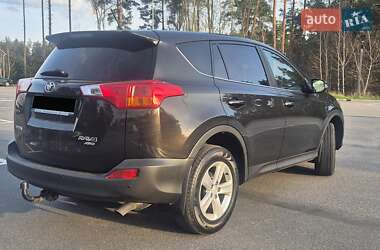 Внедорожник / Кроссовер Toyota RAV4 2014 в 