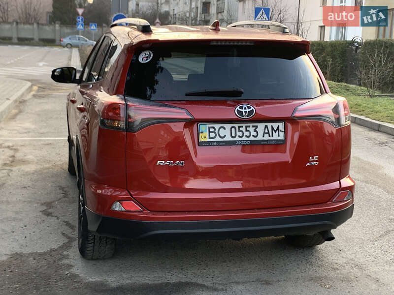Внедорожник / Кроссовер Toyota RAV4 2016 в Львове