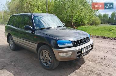 Позашляховик / Кросовер Toyota RAV4 1999 в 