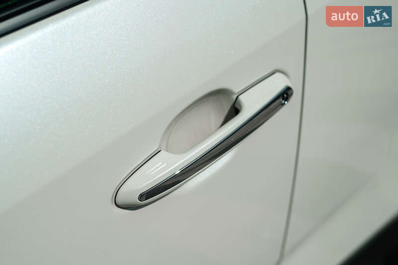 Позашляховик / Кросовер Toyota RAV4 2020 в Львові фото 7 Позашляховик / Кросовер Toyota RAV4 2020 в Львові