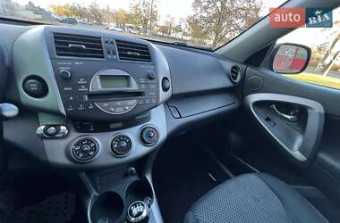 Внедорожник / Кроссовер Toyota RAV4 2008 в 