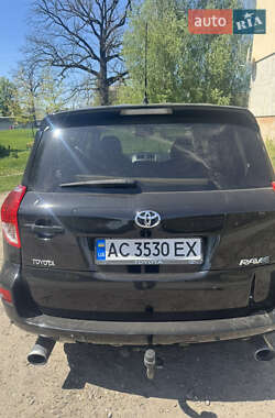 Позашляховик / Кросовер Toyota RAV4 2007 в 