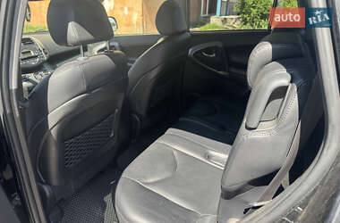 Позашляховик / Кросовер Toyota RAV4 2007 в 