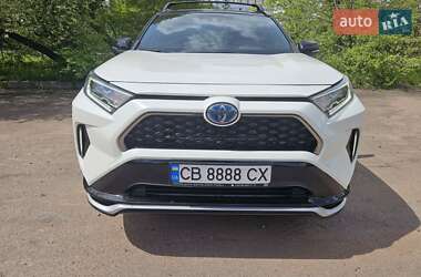 Позашляховик / Кросовер Toyota RAV4 2021 в 