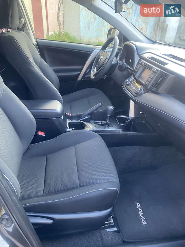 Позашляховик / Кросовер Toyota RAV4 2018 в Одесі