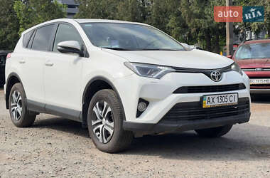 Позашляховик / Кросовер Toyota RAV4 2016 в Львові