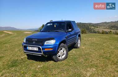 Внедорожник / Кроссовер Toyota RAV4 1997 в Межгорье