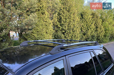 Внедорожник / Кроссовер Toyota RAV4 2003 в 