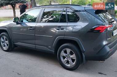 Позашляховик / Кросовер Toyota RAV4 2022 в 