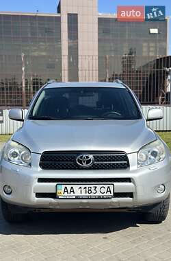 Позашляховик / Кросовер Toyota RAV4 2006 в Києві