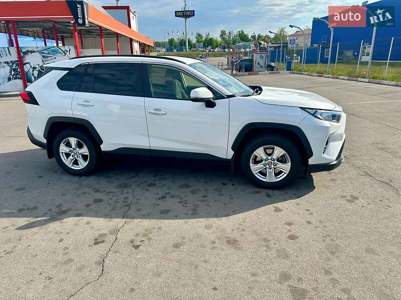 Позашляховик / Кросовер Toyota RAV4 2021 в Вінниці фото 5 Позашляховик / Кросовер Toyota RAV4 2021 в Вінниці