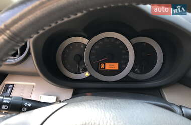 Внедорожник / Кроссовер Toyota RAV4 2007 в 