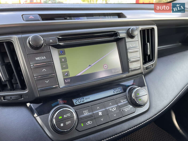 Внедорожник / Кроссовер Toyota RAV4 2013 в Голованевске