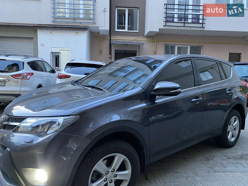 Позашляховик / Кросовер Toyota RAV4 2014 в Львові