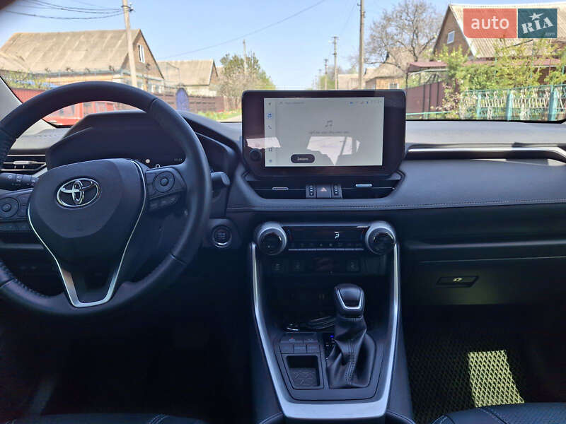 Позашляховик / Кросовер Toyota RAV4 2023 в Марганці