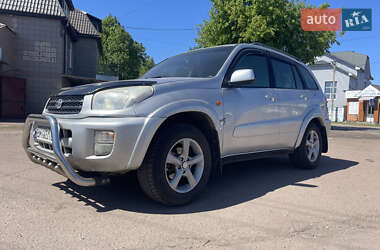 Внедорожник / Кроссовер Toyota RAV4 2002 в 