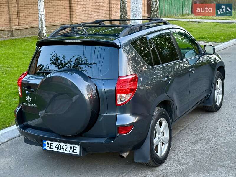 Позашляховик / Кросовер Toyota RAV4 2007 в Дніпрі