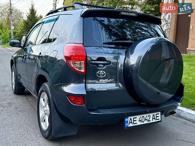 Позашляховик / Кросовер Toyota RAV4 2007 в Дніпрі