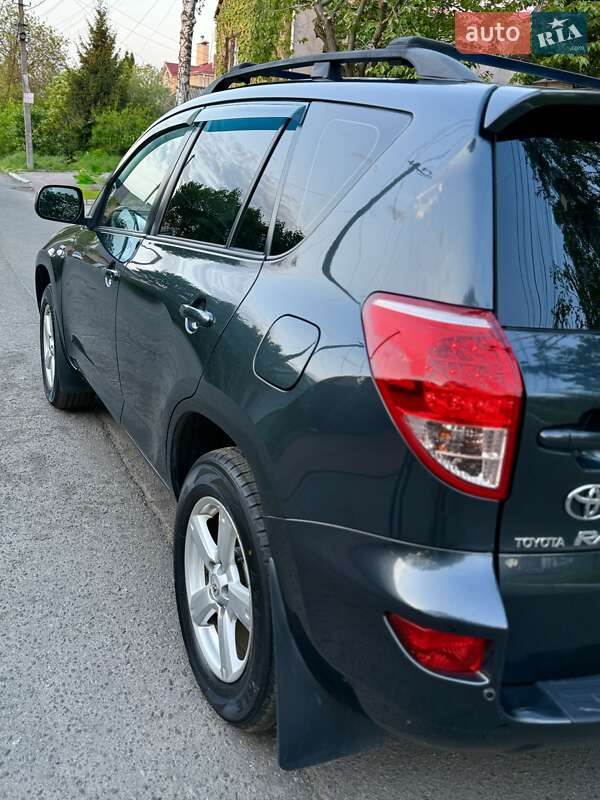 Позашляховик / Кросовер Toyota RAV4 2007 в Дніпрі