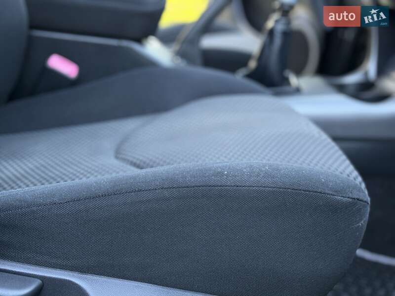 Позашляховик / Кросовер Toyota RAV4 2007 в Дніпрі