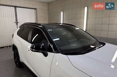 Внедорожник / Кроссовер Toyota RAV4 2023 в 