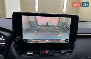 Внедорожник / Кроссовер Toyota RAV4 2023 в 