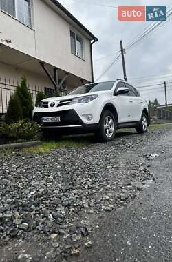 Позашляховик / Кросовер Toyota RAV4 2013 в 