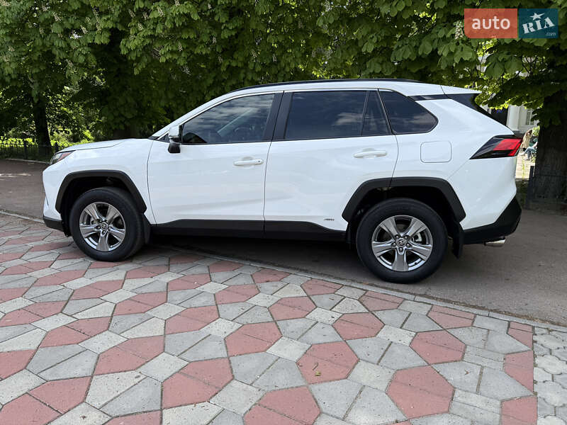 Позашляховик / Кросовер Toyota RAV4 2022 в Києві