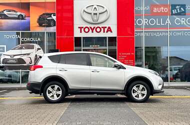 Внедорожник / Кроссовер Toyota RAV4 2013 в 