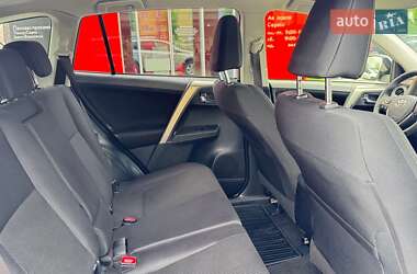 Внедорожник / Кроссовер Toyota RAV4 2013 в 