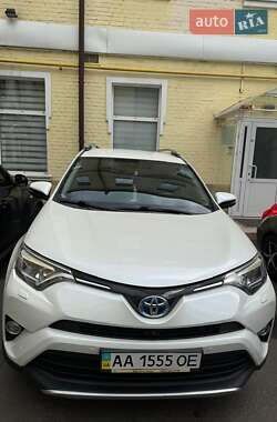 Внедорожник / Кроссовер Toyota RAV4 2016 в Киеве