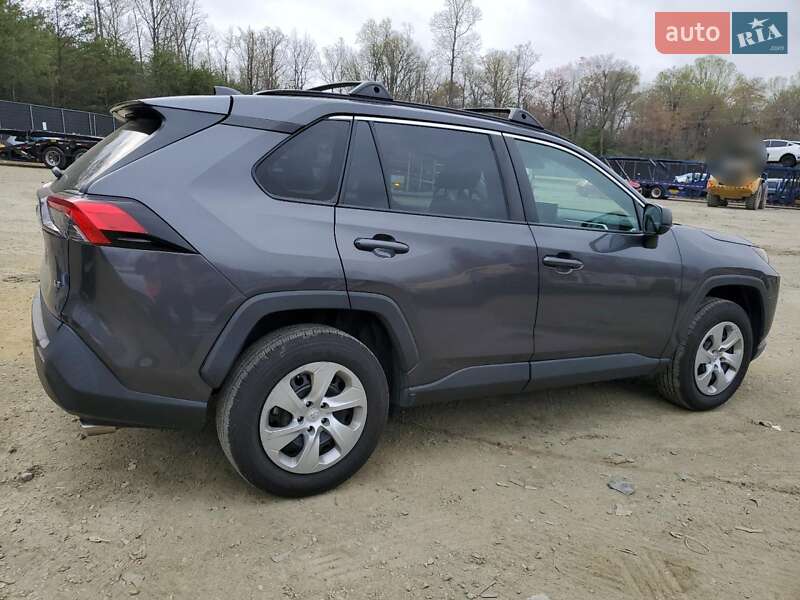 Внедорожник / Кроссовер Toyota RAV4 2019 в Черновцах
