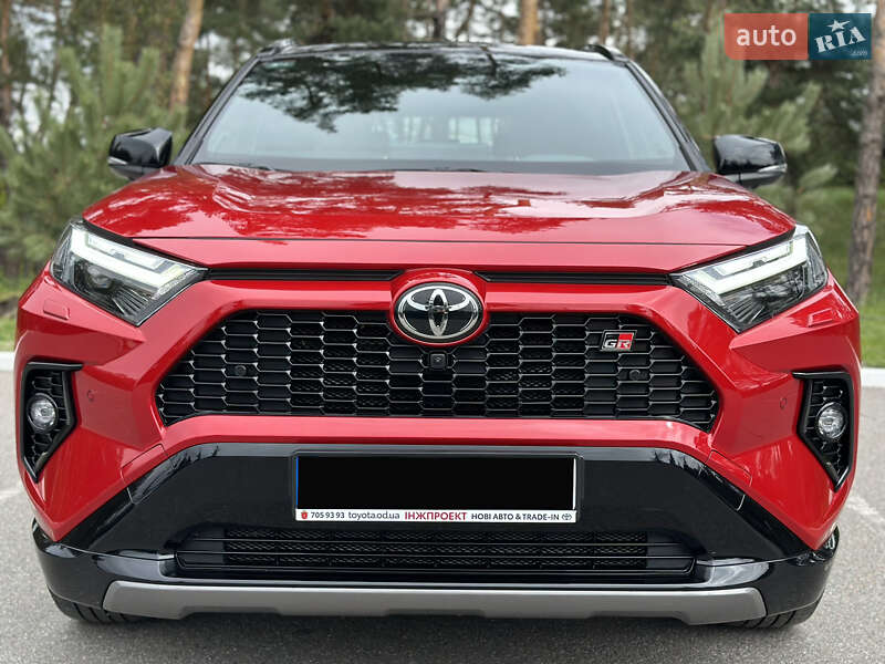 Внедорожник / Кроссовер Toyota RAV4 2024 в Киеве