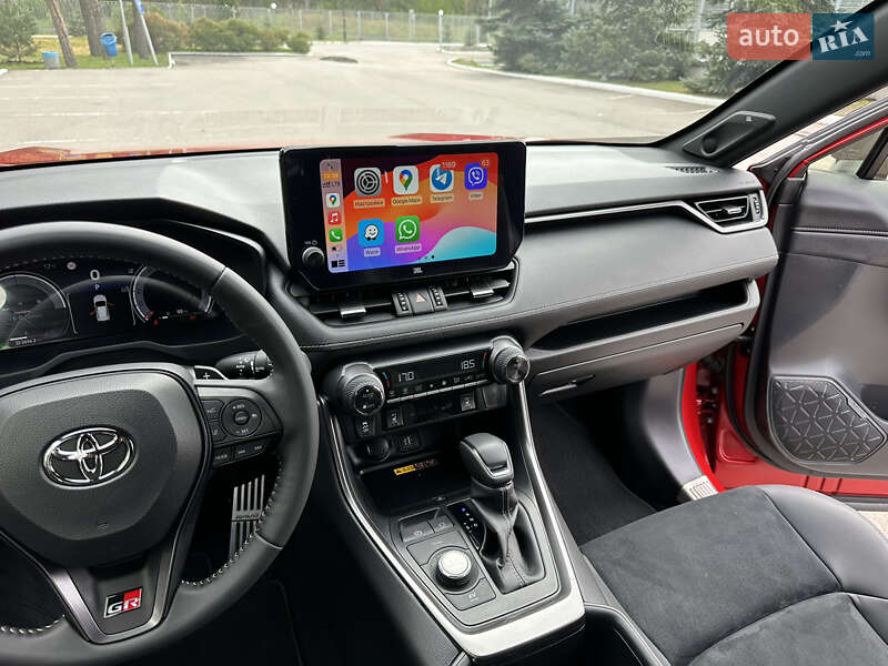 Внедорожник / Кроссовер Toyota RAV4 2024 в Киеве