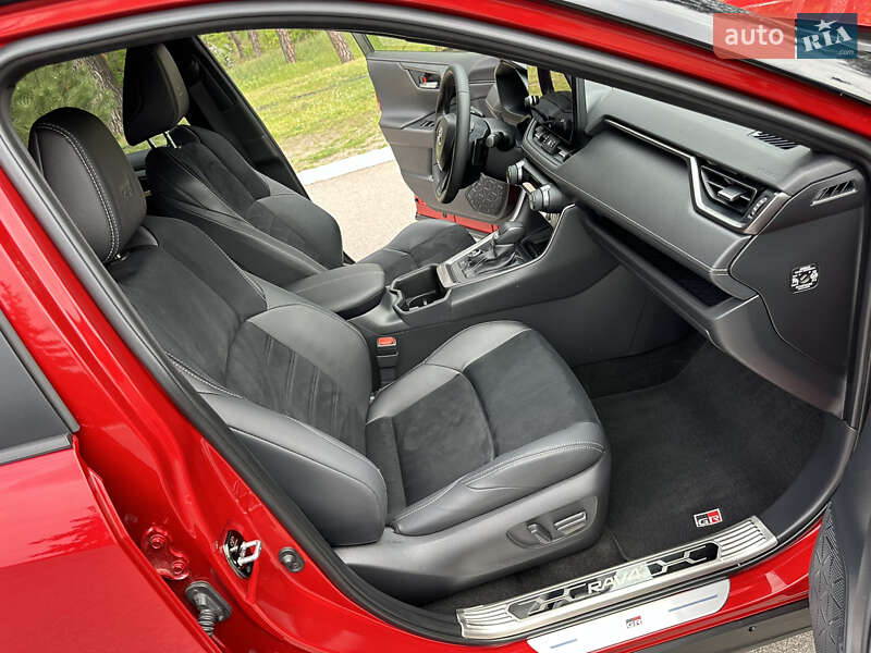 Внедорожник / Кроссовер Toyota RAV4 2024 в Киеве