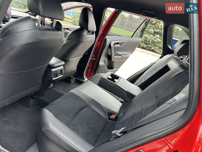 Внедорожник / Кроссовер Toyota RAV4 2024 в Киеве