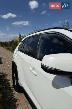 Внедорожник / Кроссовер Toyota RAV4 2021 в 