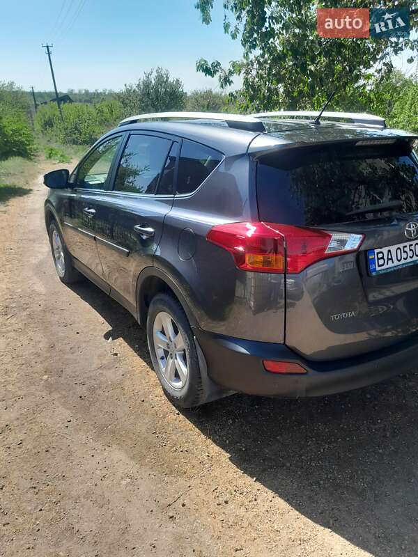 Toyota RAV4 2013