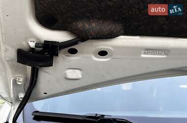 Внедорожник / Кроссовер Toyota RAV4 2016 в 